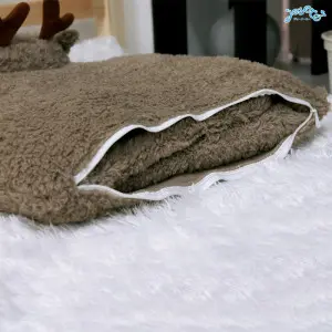 3in1 Reindeer Cushion Blanket