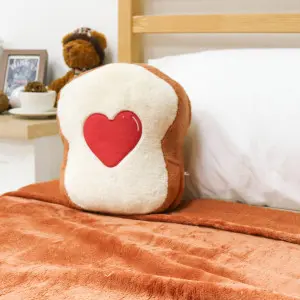 Bread-shape Recycled Cushion Blanket, Heart