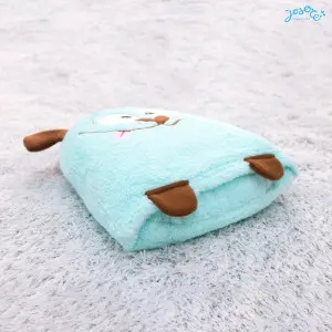 Cutie puppy portable cushion blanket