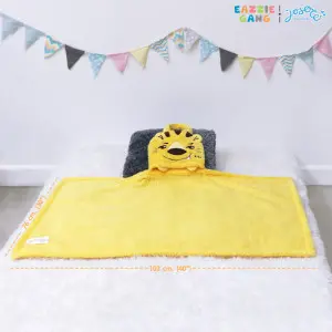 Eazzie gang Keta portable cushion blanket