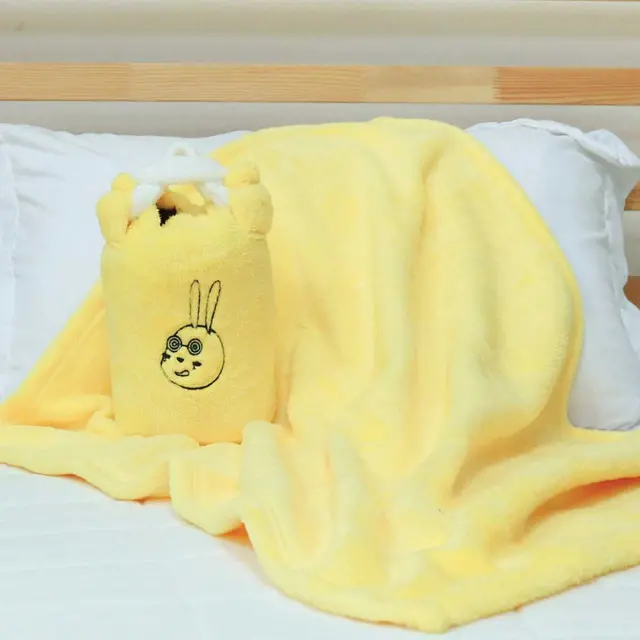 EPICO's Temote Gang Character Plush Polyester Blanket with Plush Cylinder Cover, Yellow