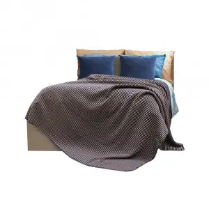 Striped Fleece Blanket (Beige-Navy)