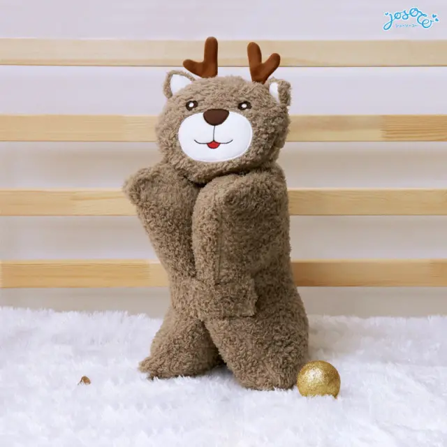 3in1 Reindeer Cushion Blanket