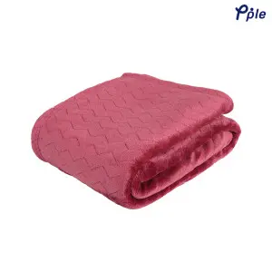 Burn Red Serrated Pattern Jacquard Flannel Blanket