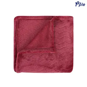 Burn Red Serrated Pattern Jacquard Flannel Blanket