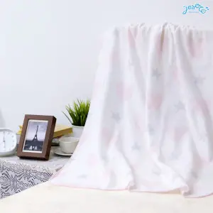 Mini heart printed baby blanket