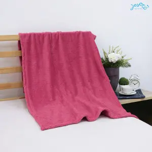 Pig Hooded Blanket