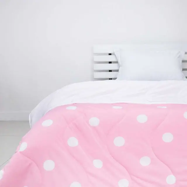 Polka Dots Polyester Comforter, Pink