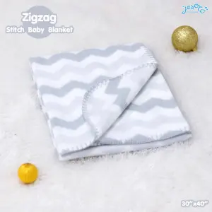 Zigzag printed baby blanket